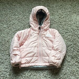 Baby Girl The North Face Reversible Puffer Jacket.